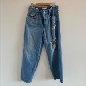 Levi’s Baggy Distressed Dad Jeans